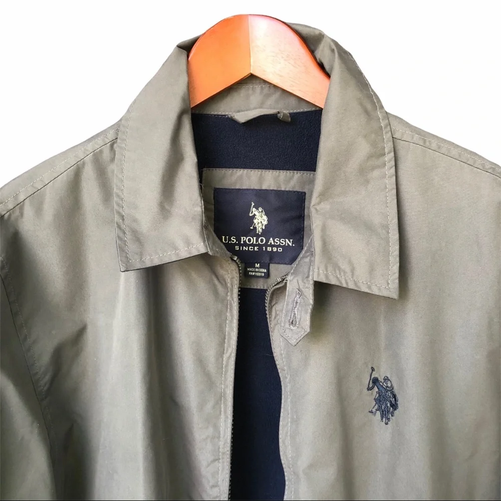 US Polo Assn Men’s Fleece Lined Bomber Jacket Size M Casual Preppy Logo Taupe